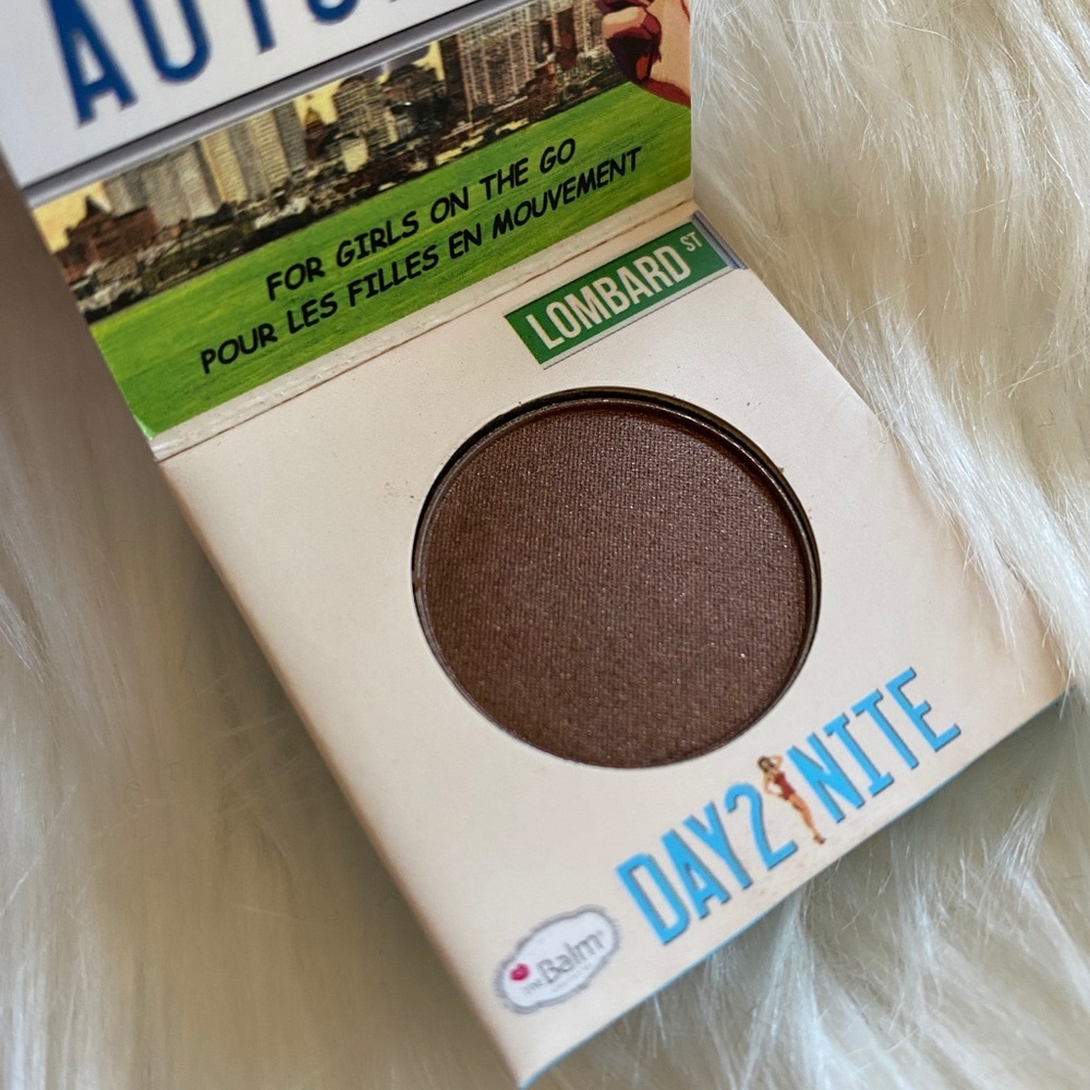 3/$20 Autobalm Day 2 Night eyeshadow